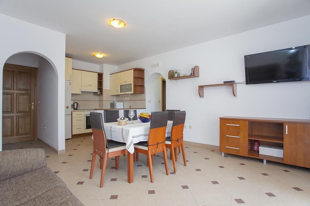 Apartments Villa Maris Lumbarda Værelse billede