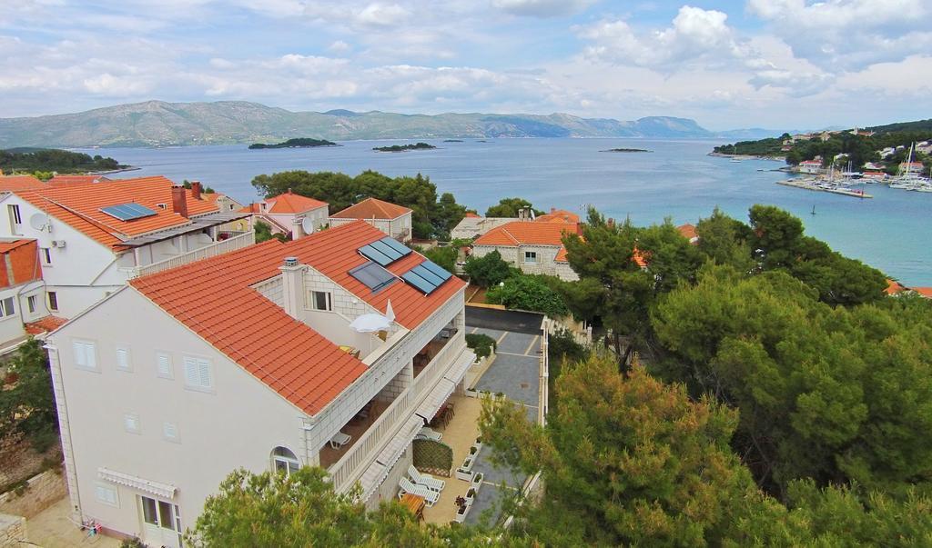Apartments Villa Maris Lumbarda Eksteriør billede